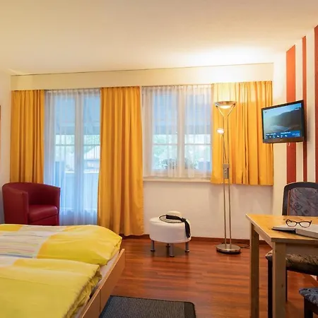 Kro Garni Baeren Rueegsau